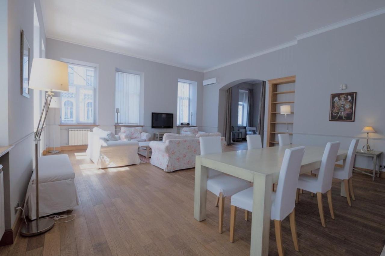 Great 144 Sq.M. Apartment In The Center Of 基輔 外观 照片