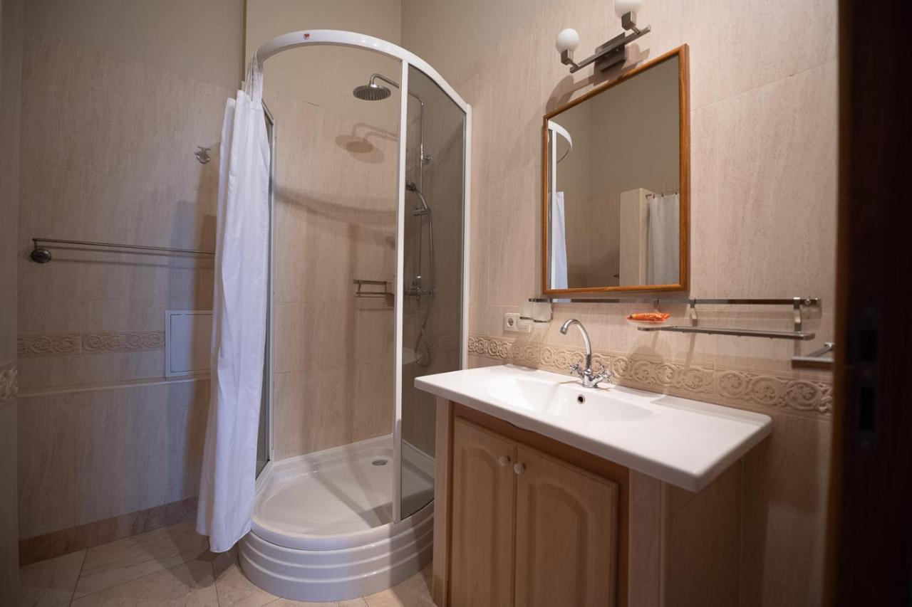 Great 144 Sq.M. Apartment In The Center Of 基輔 外观 照片